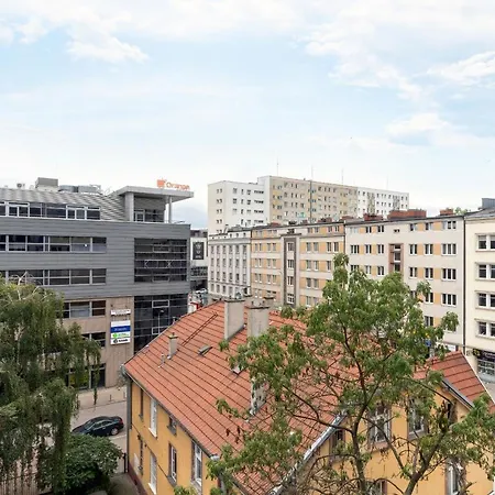 Moderna Luxury With Parking In By Renters