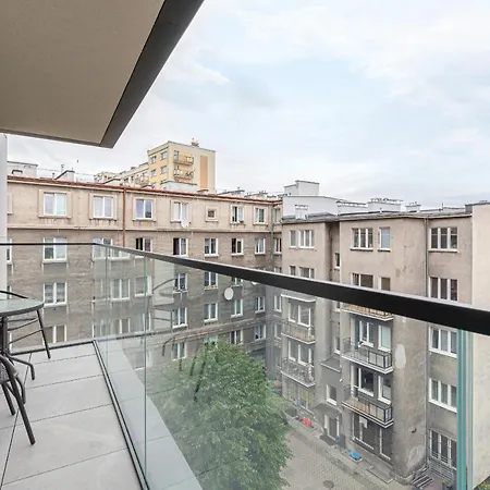 Moderna Luxury With Parking In By Renters *