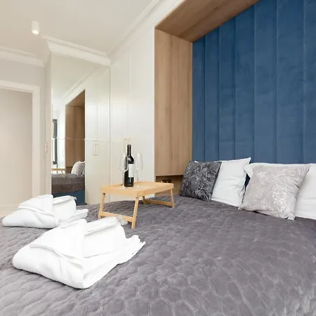 Apartment Moderna Luxury With Parking In By Renters Gdynia