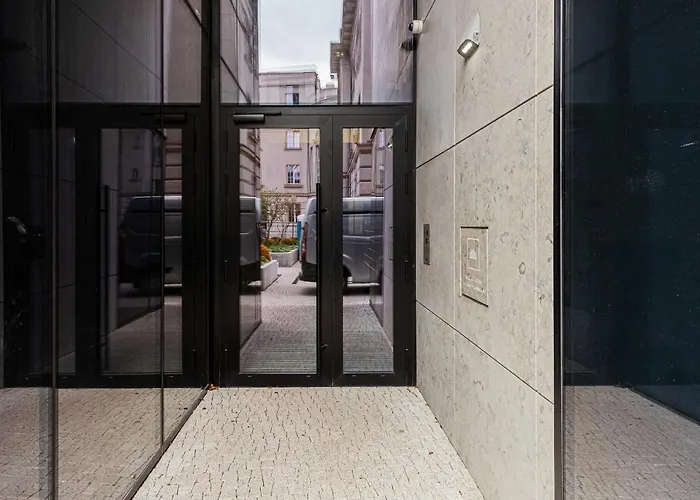 Appartement Moderna Luxury With Parking In By Renters